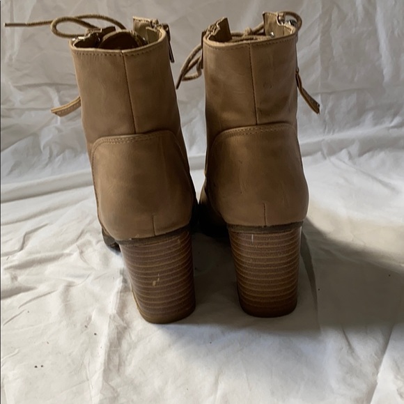 Lace up booties - Picture 2 of 3